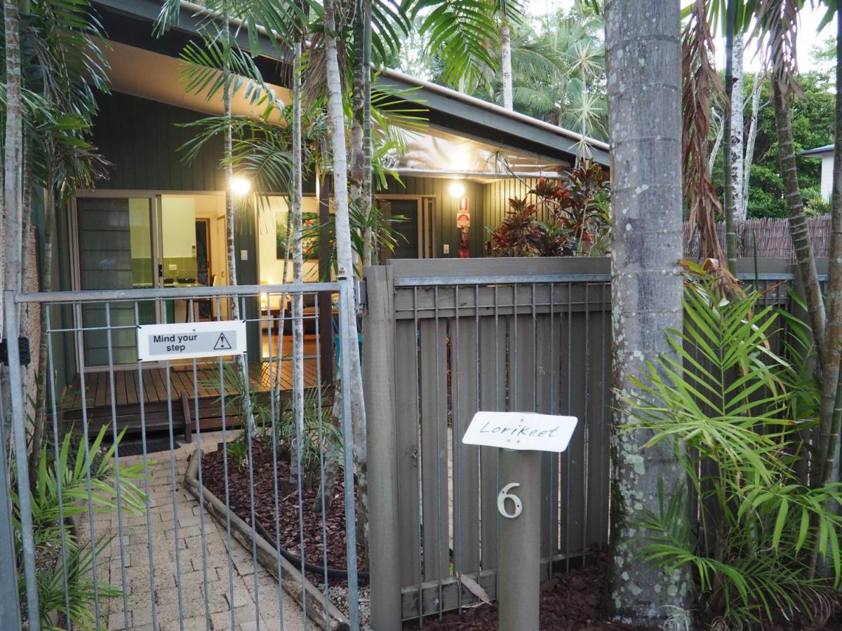 Cassawong Cottages Mission Beach Bagian luar foto