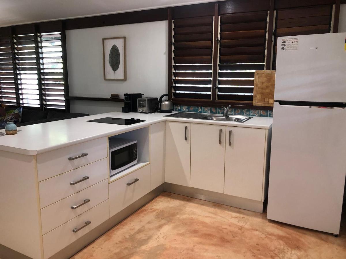 Cassawong Cottages Mission Beach Bagian luar foto