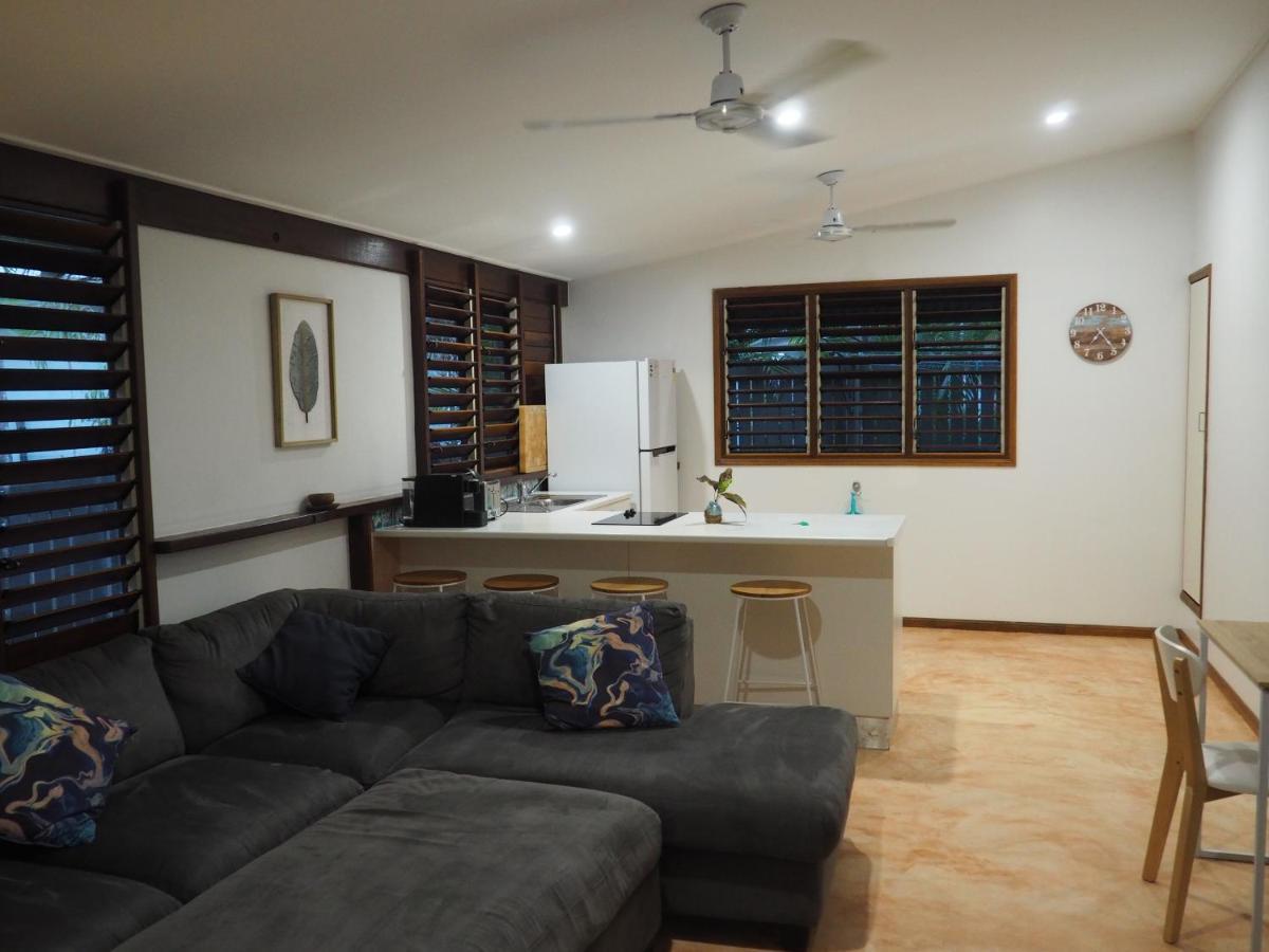 Cassawong Cottages Mission Beach Bagian luar foto