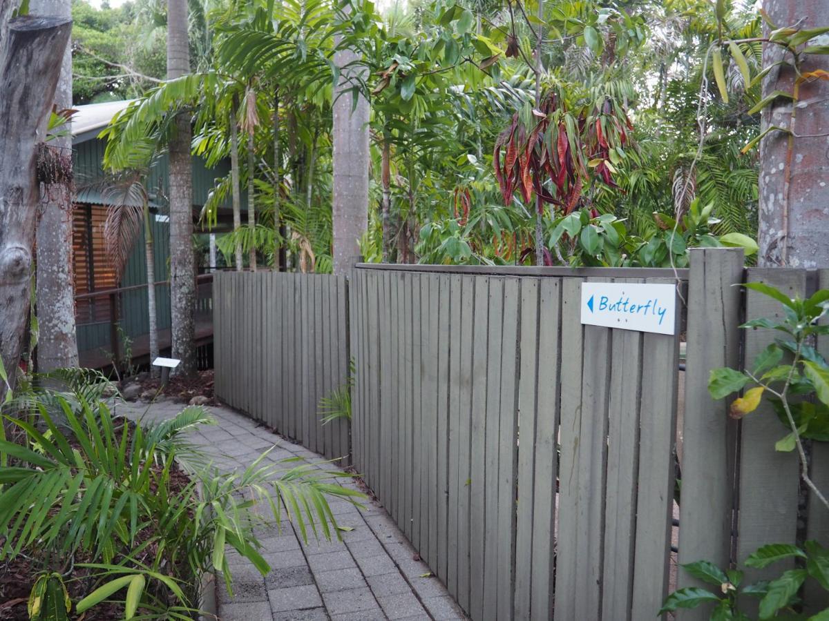 Cassawong Cottages Mission Beach Bagian luar foto
