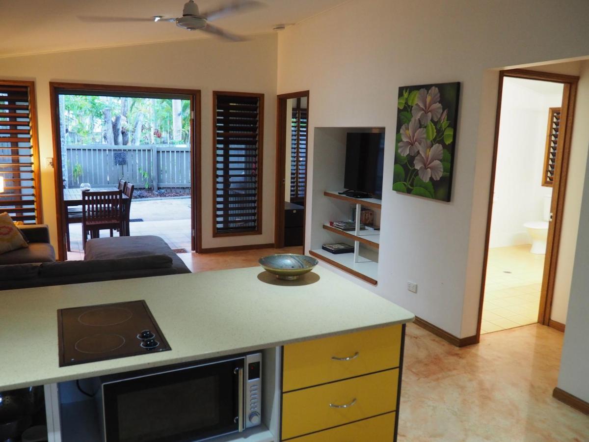 Cassawong Cottages Mission Beach Bagian luar foto