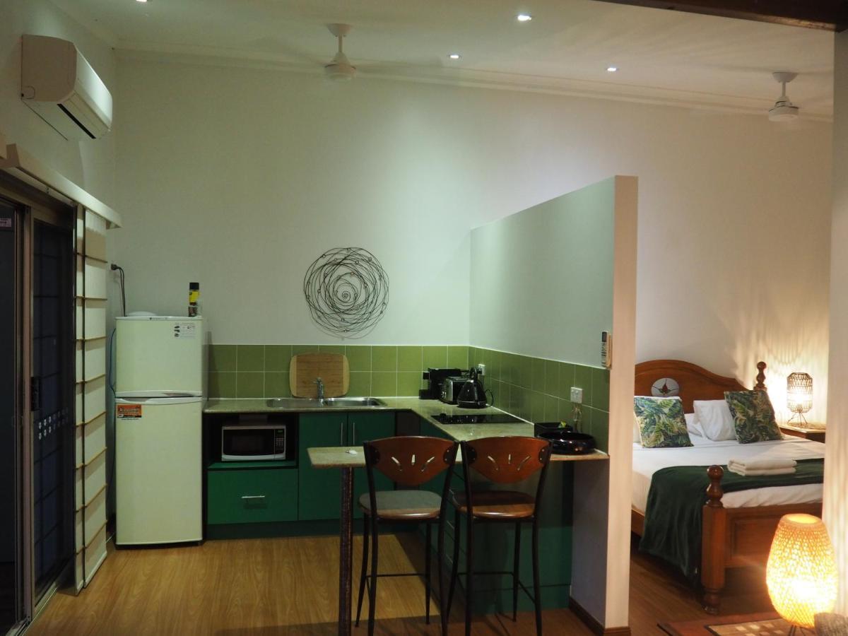 Cassawong Cottages Mission Beach Bagian luar foto