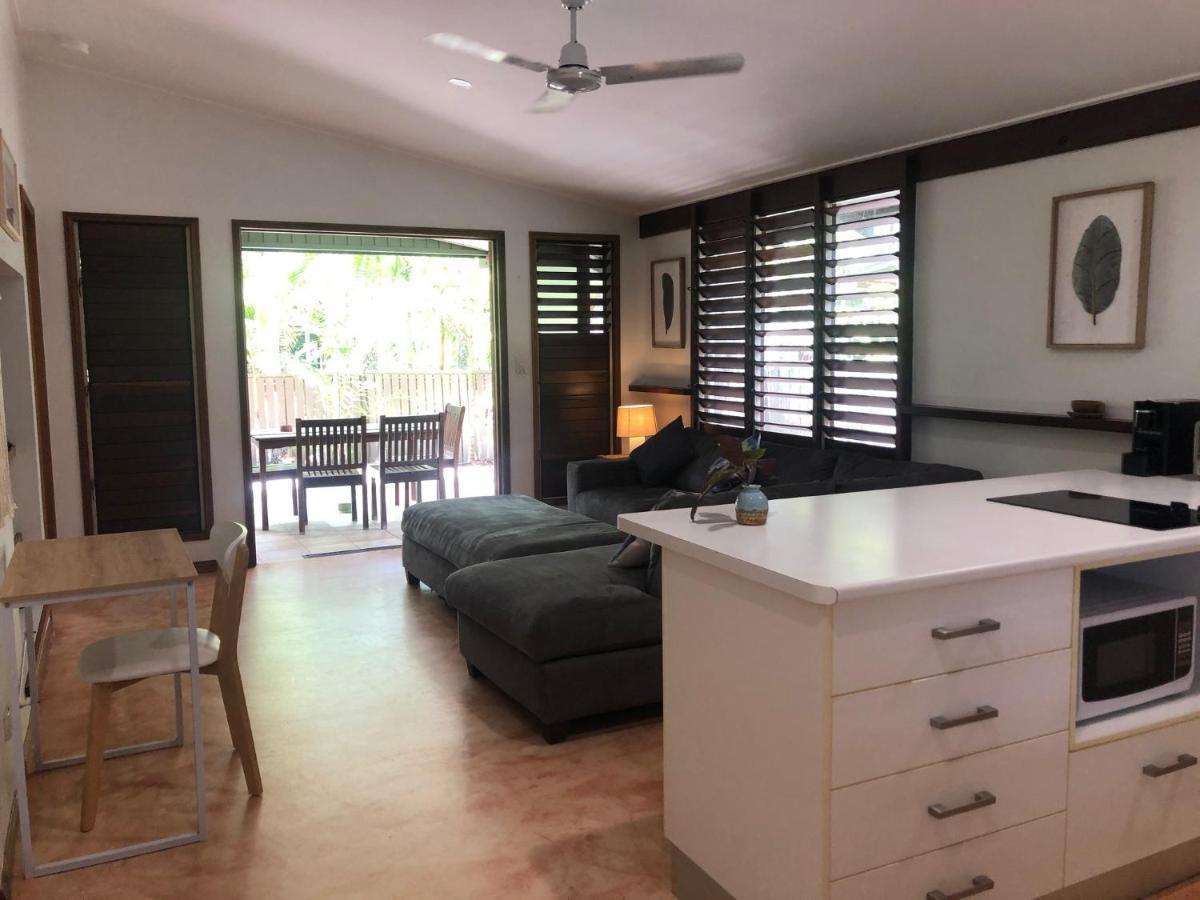 Cassawong Cottages Mission Beach Bagian luar foto