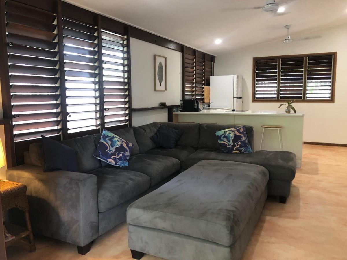 Cassawong Cottages Mission Beach Bagian luar foto